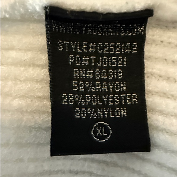 Cyrus Cable Knit Sweater White Ivory Long Sleeve Pullover Size XL - Picture 7 of 7